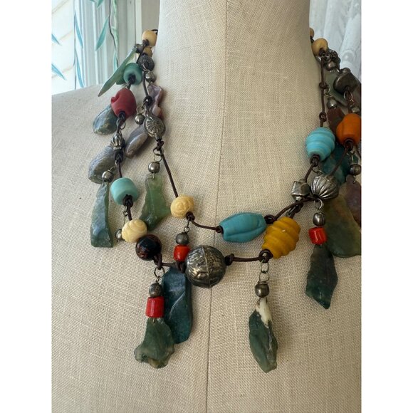 Vintage 80s Double Strand Necklace Carved Agate Trade Beads Boho - Picture 10 of 16